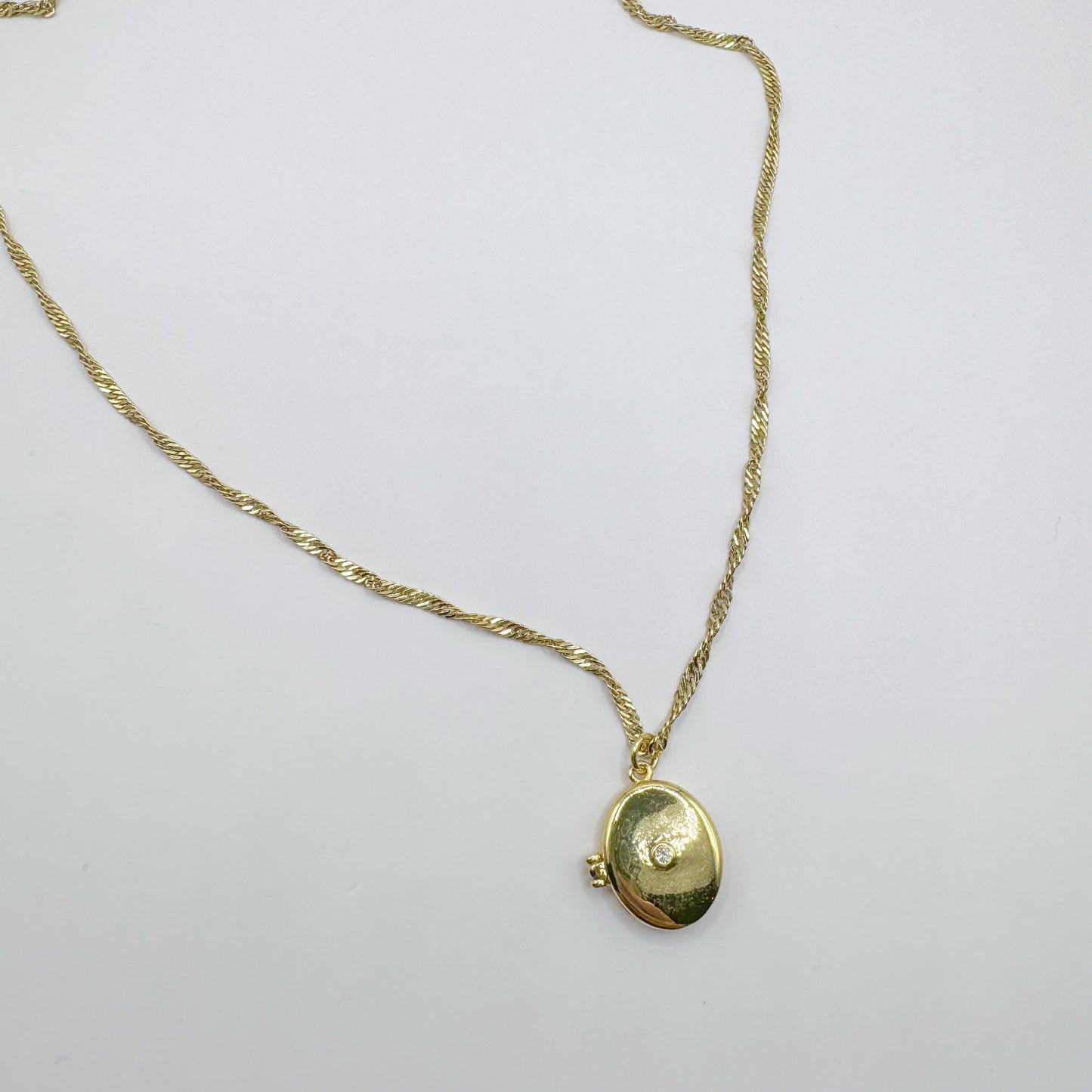 Aleina Locket Necklace