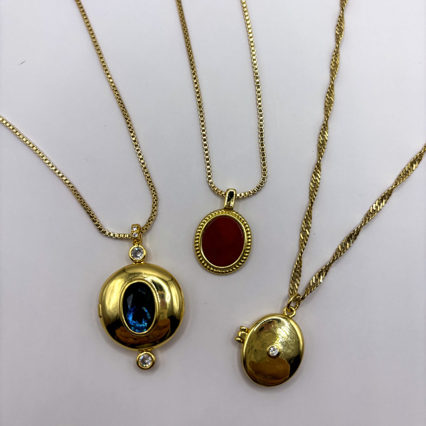 Aleina Locket Necklace